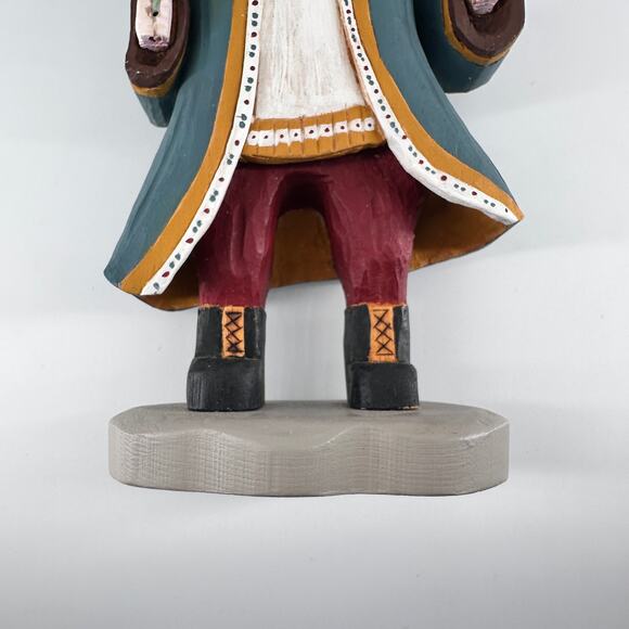 Hand-Carved Santa Figurine by Dave & Pat Justice #24 1998 Folk Art Christmas - Picture 11 of 12